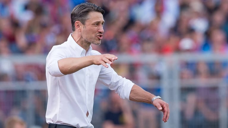 Bayerns neuer Trainer Niko Kovac beim Pokalspiel gegen Drochtersen/Assel. Berti Vogts hält viel von Kovac – aber weniger von der defensiven Transferpolitik des Rekordmeisters.