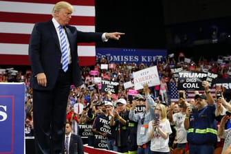 Donald Trump vor Anhängern in West Virginia