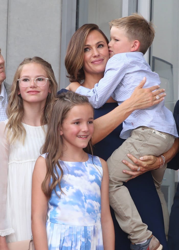 Ben Afflecks Familie: Ex-Frau Jennifer Garner mit den drei gemeinsamen Kindern.
