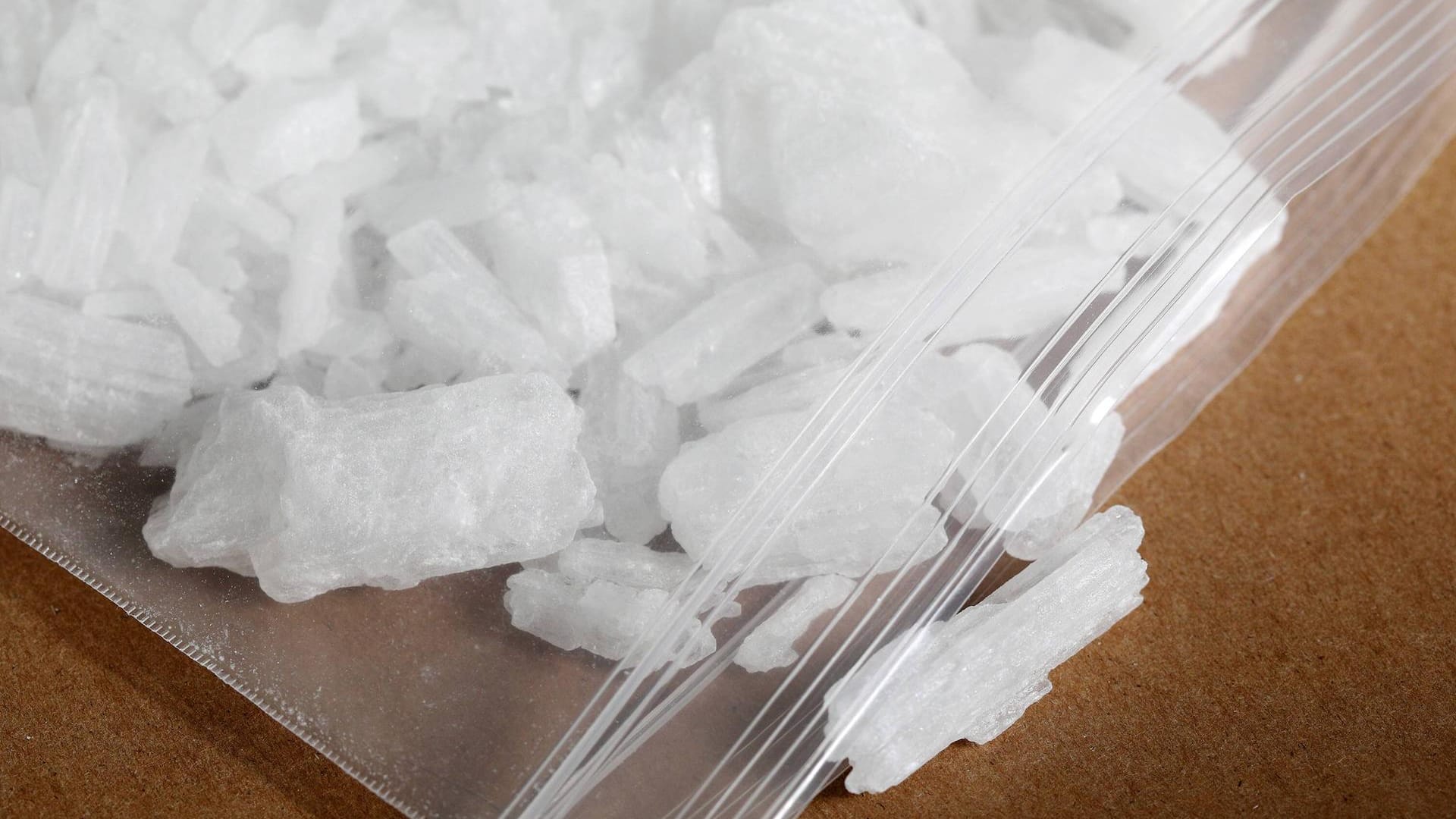 Crystal Meth mit hohem Reinheitsgrad (Symbolbild): Die mexikanische Armee hat einen weiteren großen Methamphetamin-Fund gemacht. Zehn Tonnen der gefährlichen Droge konnten sichergestellt werden. Crystal Meth mit hohem Reinheitsgrad (Symbolbild): Die mexikanische Armee hat einen weiteren großen Methamphetamin-Fund gemacht. Zehn Tonnen der gefährlichen Droge konnten sichergestellt werden.