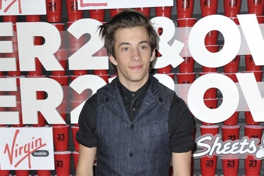 US-Schauspieler Jimmy Bennett hat erstmals öffentlich über die Missbrauchsvorwürfe gesprochen.