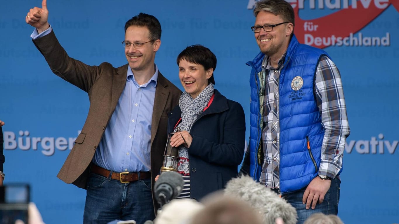 Guido Reil beim Wahlkampf-Auftakt in NRW: Damals hielt er noch Petry und Pretzell die Stange – das änderte sich bald.