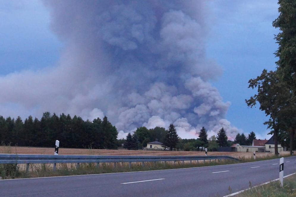 Waldbrand in Brandenburg: Drei Dörfer mussten in der Region evakuiert werden.