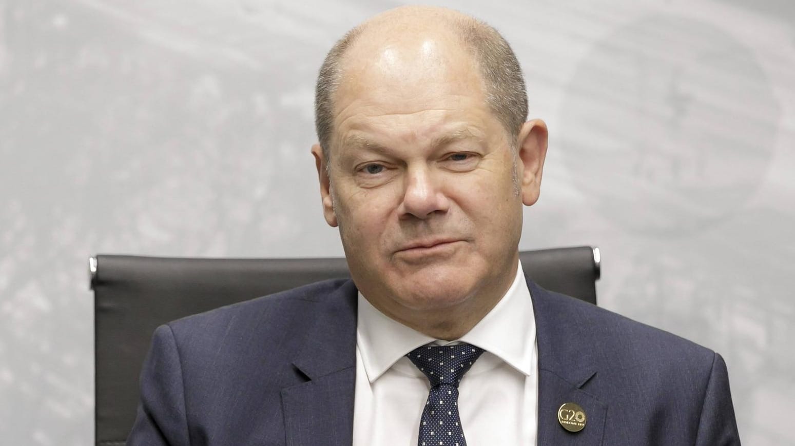 Olaf Scholz: Wenn es nach Volker Kauder geht, soll der Bundesfinanzminister die Verteidigungsausgaben erhöhen.