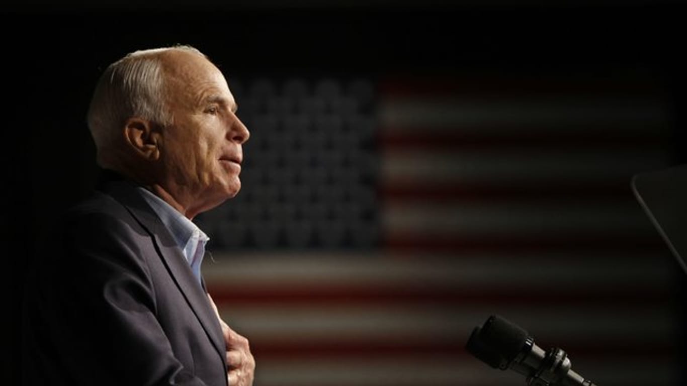 Der prominente republikanische US-Senator John McCain ist am 25.