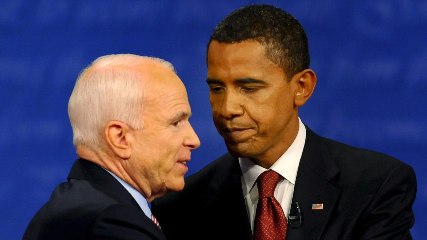Der damalige Präsidentschaftskandidat der Republikaner John McCain und der damalige demokratische Präsidentschaftskandidat Barack Obama 2008 nach einem TV-Duell: "Wenige von uns wurden so herausgefordert", schrieb Obama zum Tode McCains.