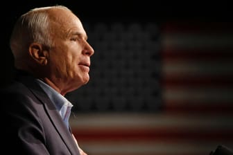 John McCain auf einer Wahlkampfveranstaltung im Jahr 2008: Der prominente republikanische US-Senator ist im Alter von 81 Jahren gestorben.