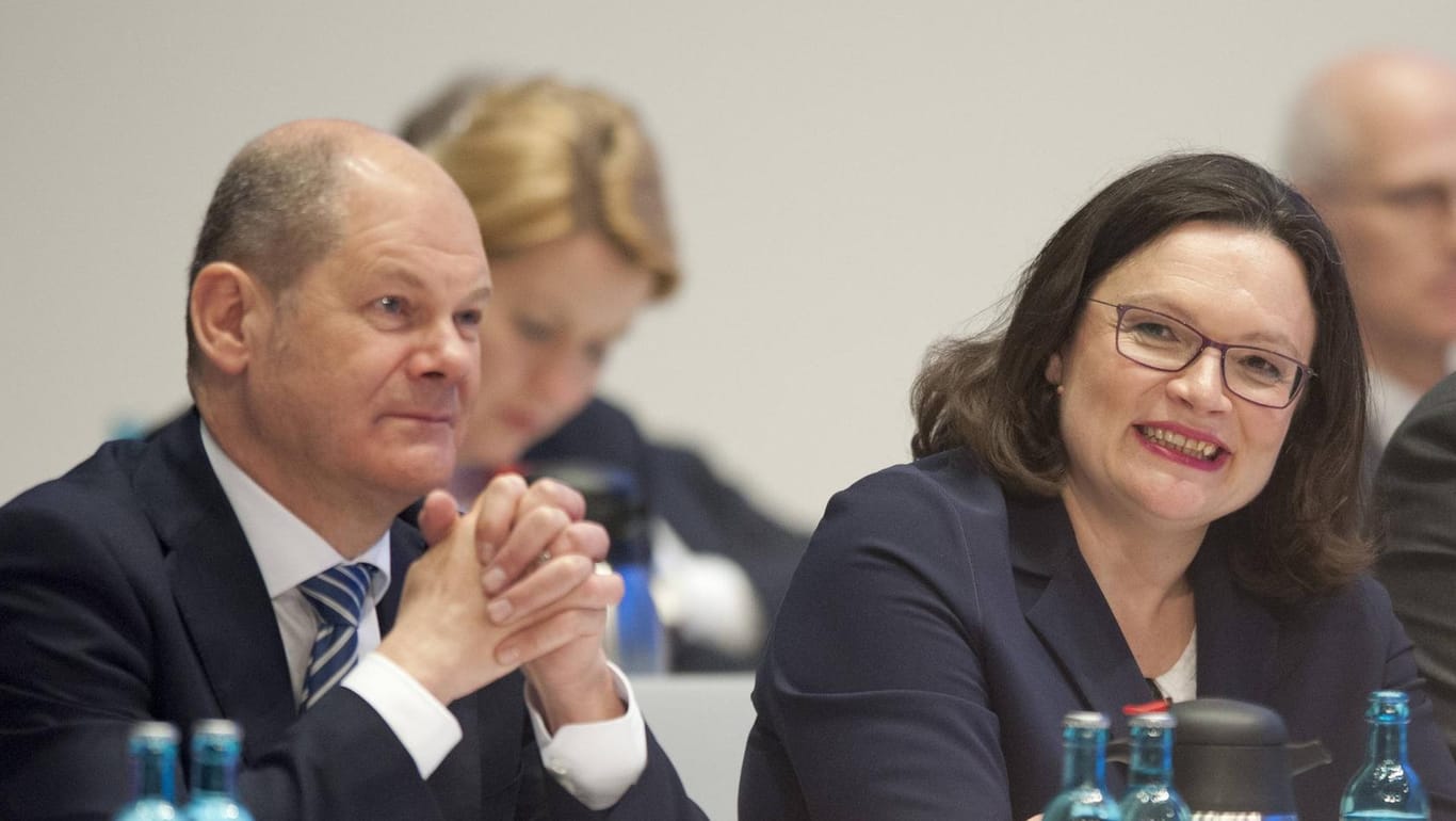 Bundesfinanzminister und Vizekanzler Olaf Scholz und SPD-Vorsitzende Andrea Nahles: Die Rentendebatte bringt den Sozialdemokraten einen leichten Aufschwung in der Wählergunst.