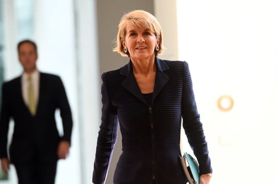 Nach ihrer Niederlage im Kampf um den Vorsitz in der Liberalen Partei Australiens hat Julie Bishop ihren Rücktritt als Außenministerin angekündigt.