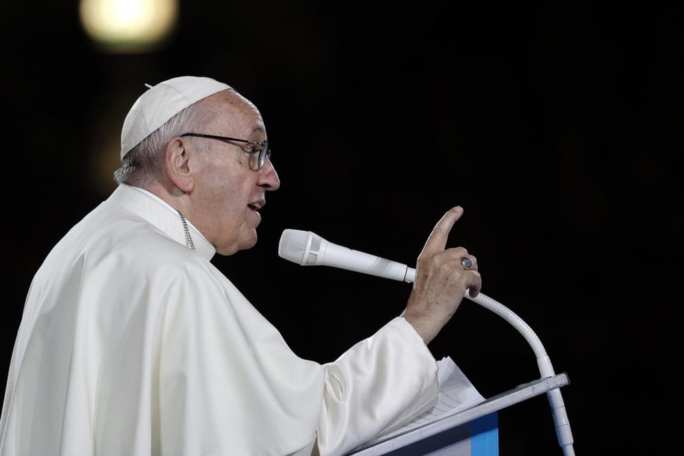 Papst Franziskus bei einer Rede in Irland: Der Papst hat den Kindesmissbrauch durch Geistliche in Irland verurteilt.