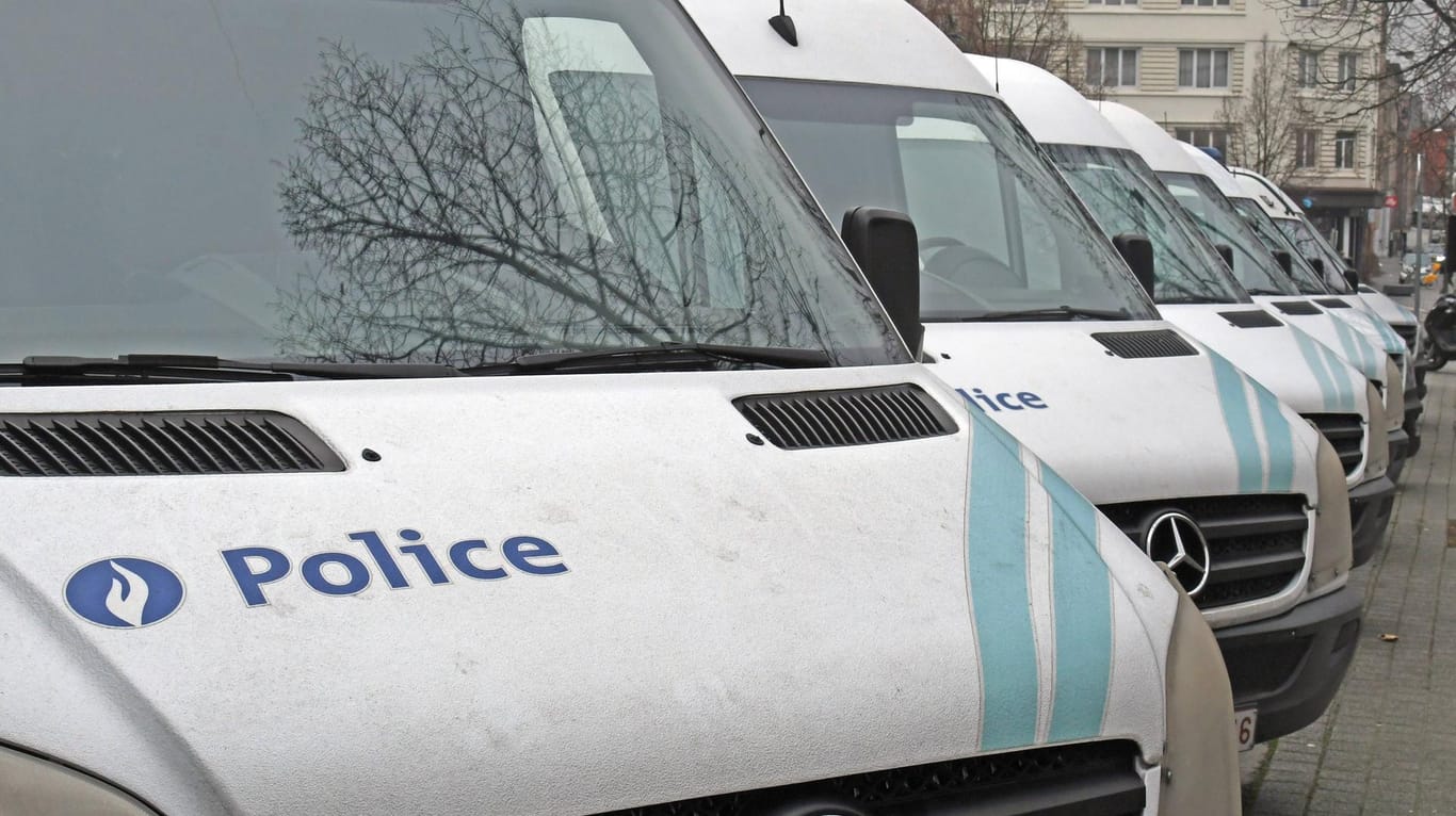 Belgische Polizei im Einsatz: Ein Polizist wurde bei einer Fahrzeugkontrolle getötet.