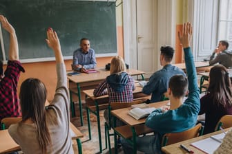 Unterricht: In vielen Schulen in Deutschland herrscht Lehrermangel.