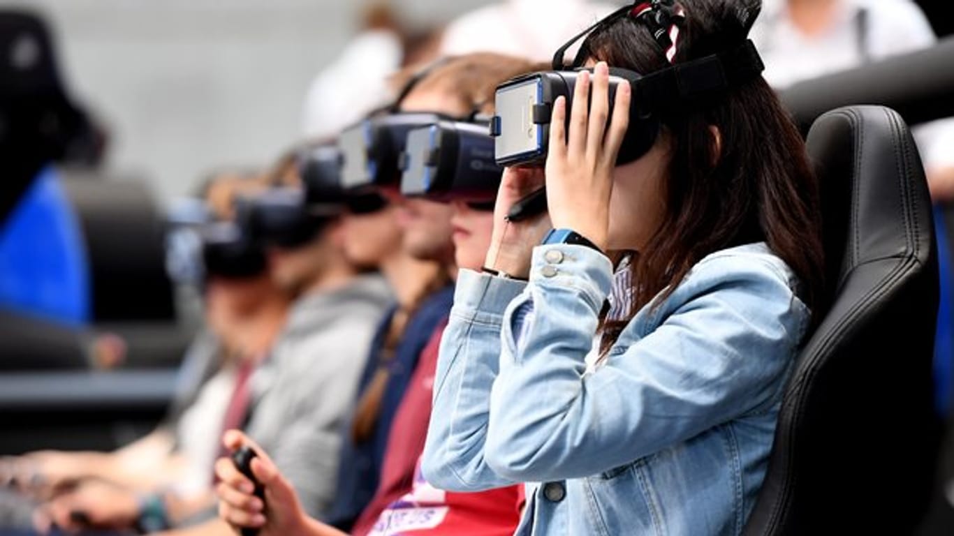 Auf der IFA in Berlin: Mit 360-Grad-Brillen durch virtuelle Welten.