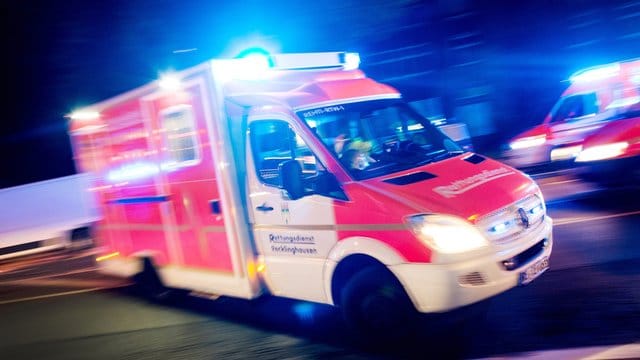 Der Mann soll gegenüber der alarmierten Polizei geäußert haben, es sei ihm egal, wer da gerade wiederbelebt werde. Der Mann soll gegenüber der alarmierten Polizei geäußert haben, es sei ihm egal, wer da gerade wiederbelebt werde.