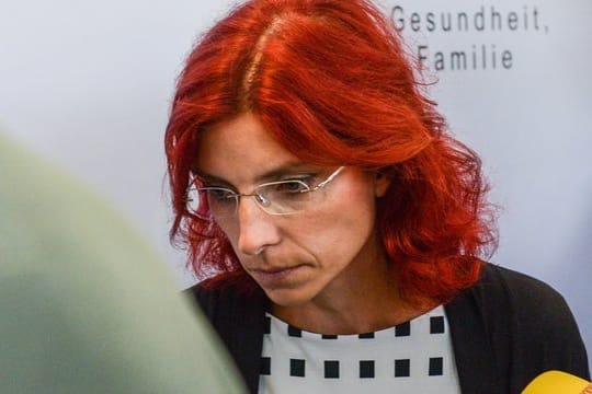 Diana Golze, Brandenburgs Gesundheitsministerin, gibt eine Erklärung ab.