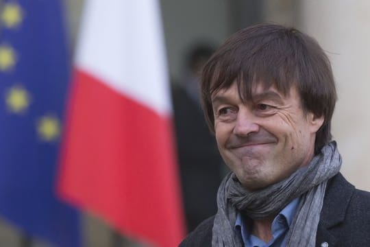 Umweltminister Nicolas Hulot verlässt den Elysee-Palast.