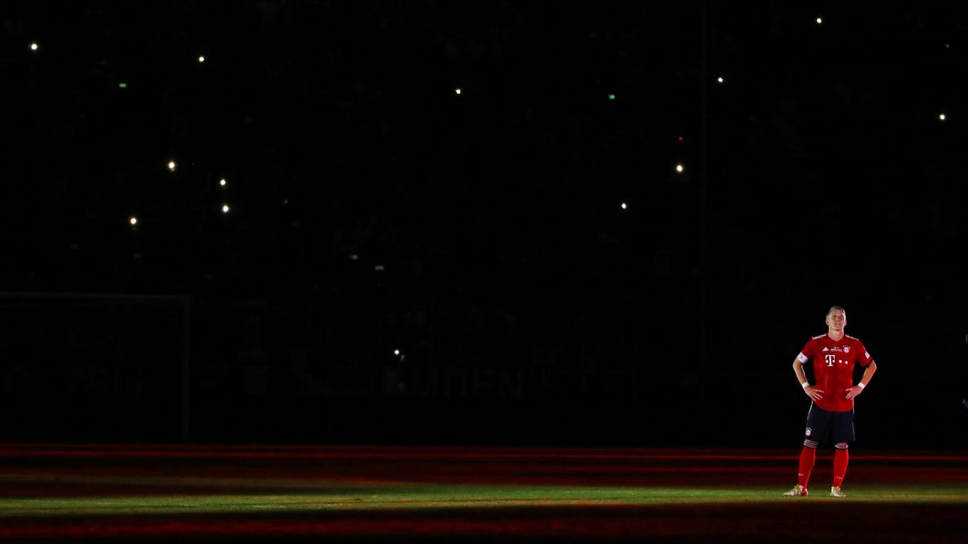 Bastian Schweinsteiger nach dem Abpfiff in der Münchner Arena: "Ich werde immer einer von euch bleiben."