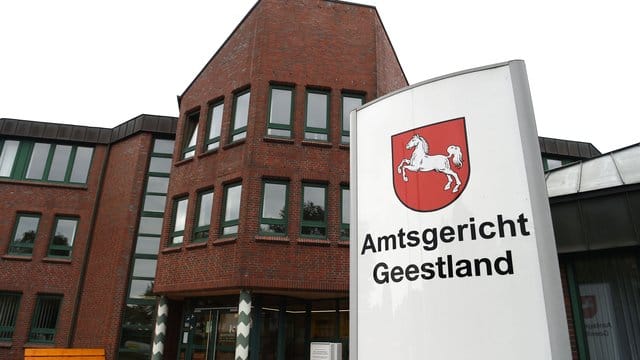 Im Prozess um den Tod einer Siebenjährigen in Geestland sind die Urteile gesprochen worden. Im Prozess um den Tod einer Siebenjährigen in Geestland sind die Urteile gesprochen worden.