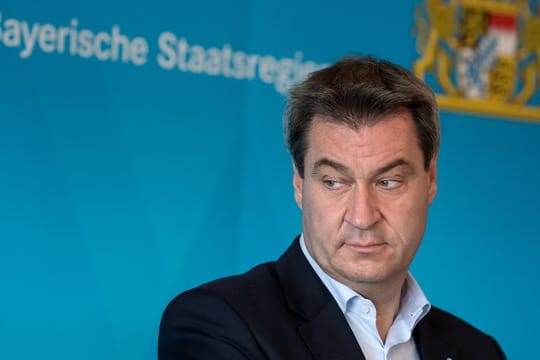 In einer aktuellen Umfrage kommt die CSU mit Ministerpräsident Markus Söder nur noch auf 36 Prozent.