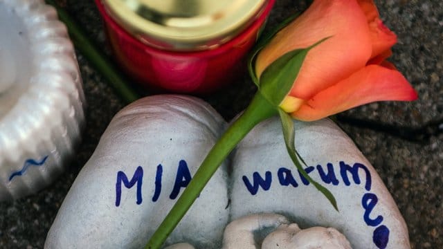 Die 15-jährige Mia war am 27. Die 15-jährige Mia war am 27.