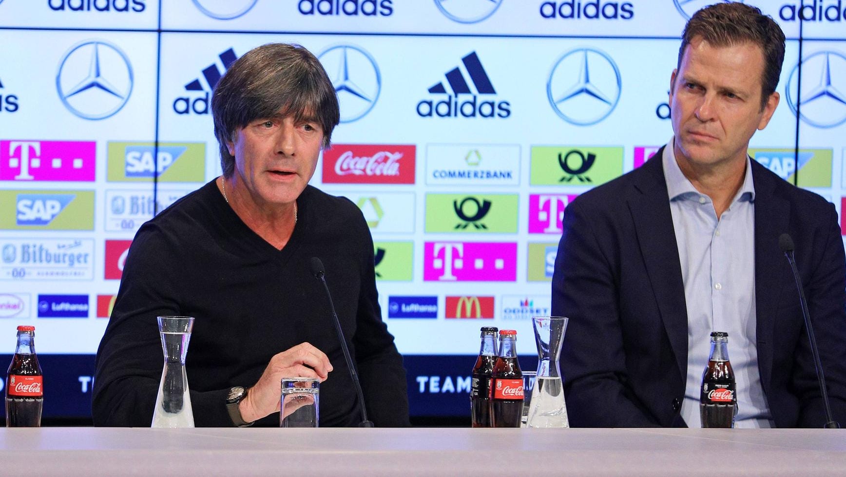 Erklärung: Löw (li.) und Bierhoff auf der DFB-PK.