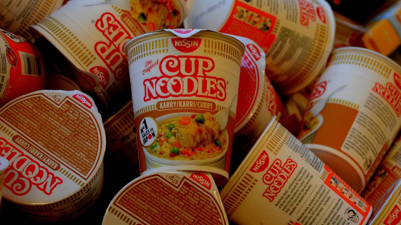 Cup-Noodles-Becher von Nissin: Die Firma hat Nudeln in Geschmacksrichtung "Spicy" zurückgerufen.