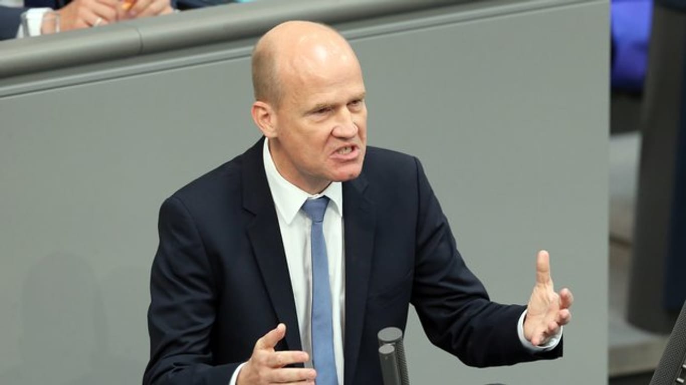 Ralph Brinkhaus will bei der Wahl des neuen Unionsfraktionsvorsitzenden im Bundestag den langjährigen Amtsinhaber Volker Kauder ablösen.
