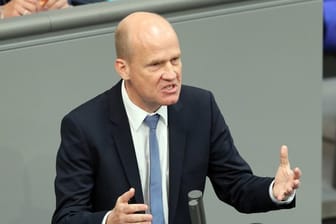 Ralph Brinkhaus will bei der Wahl des neuen Unionsfraktionsvorsitzenden im Bundestag den langjährigen Amtsinhaber Volker Kauder ablösen.