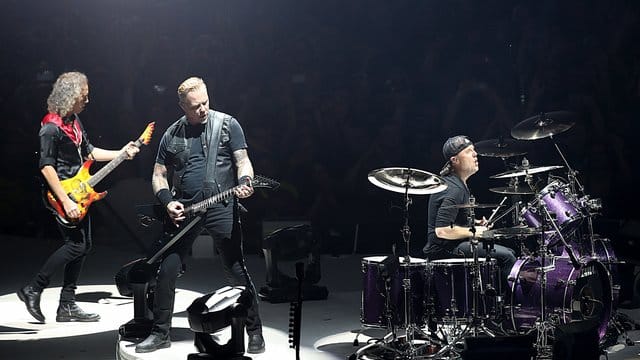 Metallica - Fan-Bindung durch Whiskey.