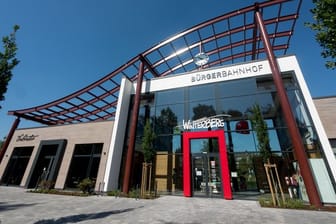 Der Bahnhof in Winterberg vereint Bürgerservice, Gästeservice, Restaurant und Volkshochschule unter einem Dach.