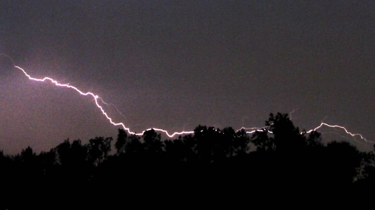 Symbolbild: Die Gefahr von Blitzeinschlägen wird oft unterschätzt.