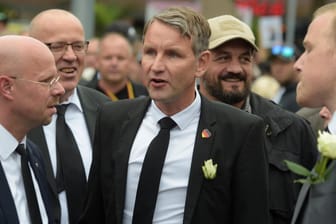 Der Vorsitzende der AfD-Fraktion im Thüringer Landtag, Björn Höcke, in Chemnitz: Sachsen bietet sich als Besatzungsgebiet für die AfD an, weil die Gegenwehr des Staates schwach ist.