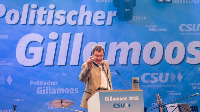 "Ich dachte, immer wenn es um die Schwächsten geht, sei die SPD ein vernünftiger Partner", sagte Söder. "Ich dachte, immer wenn es um die Schwächsten geht, sei die SPD ein vernünftiger Partner", sagte Söder.