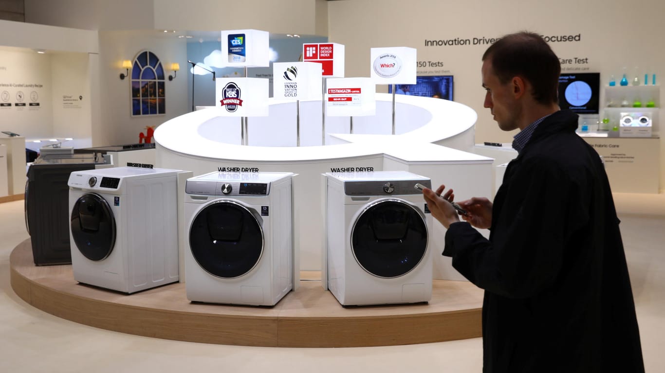 Waschmaschinen auf der IFA (Smybold): Laut dem LG-Technik-Chef sollen Haushaltsgeräte dank künstlicher Intelligenz länger ihren Wert behalten.