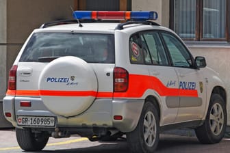 Polizei in Sankt Moritz: Im Schweizer Kanton Graubünden wurde ein verwester Unterschenkel gefunden. (Symbolfoto)