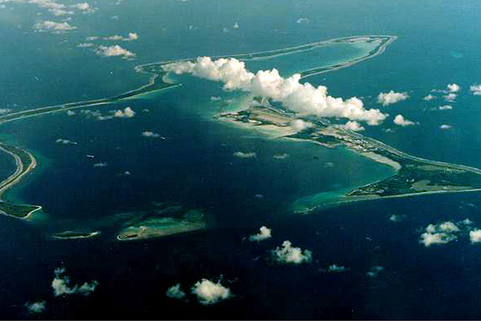 Diego Garcia, die größte Insel des Chagos Archipels im indischen Ozean (Archivbild): Die Inselgruppe wurde zum Mittelpunkt einer Auseinandersetzung um ihre Zugehörigkeit. Sowohl Großbritannien, als auch Mauritius erheben Anspruch auf das Gebiet.