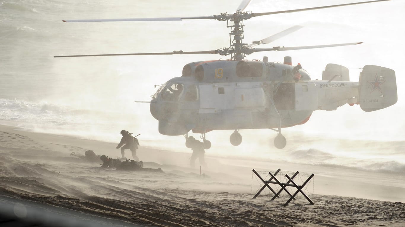 Russische Soldaten bei einem Manöver in der Kaliningrad-Region: Nirgendwo sonst wird der Ost-West-Konflikt so greifbar wie in der Ostsee.