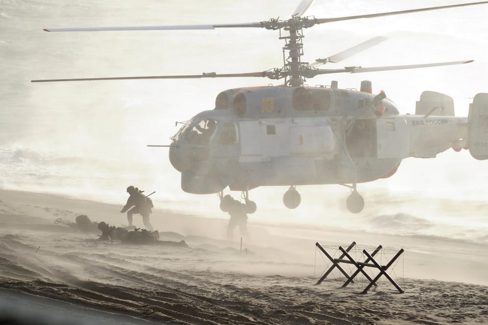 Russische Soldaten bei einem Manöver in der Kaliningrad-Region: Nirgendwo sonst wird der Ost-West-Konflikt so greifbar wie in der Ostsee.
