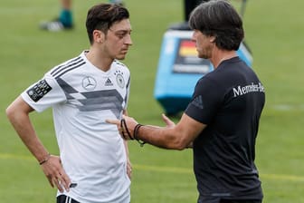 Kein Comeback: Bundestrainer Joachim Löw hat eine Rückkehr von Mesut Özil in der Nationalelf ausgeschlossen.