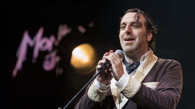 Der kanadsiche Pianist Chilly Gonzales bei einem Konzert auf dem Montreux Jazz Festival 2017. Der kanadsiche Pianist Chilly Gonzales bei einem Konzert auf dem Montreux Jazz Festival 2017.