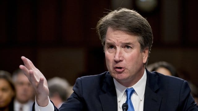 Brett Kavanaugh, Kandidat für ein Richteramt am Obersten Gerichtshof der USA, bei seiner Anhörung vor dem Senat. Brett Kavanaugh, Kandidat für ein Richteramt am Obersten Gerichtshof der USA, bei seiner Anhörung vor dem Senat.