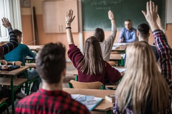Unterricht: An vielen Schulen in Deutschland herrscht Lehrermangel.