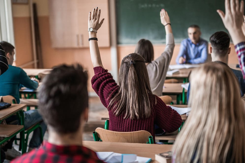 Unterricht: An vielen Schulen in Deutschland herrscht Lehrermangel.