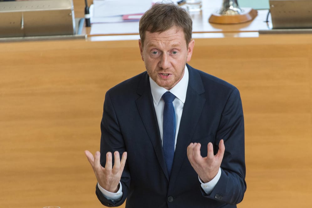 "Größte Gefahr für unsere Demokratie": Sachsens Ministerpräsident Michael Kretschmer bei seiner Rede am Mittwoch im Dresdner Landtag.