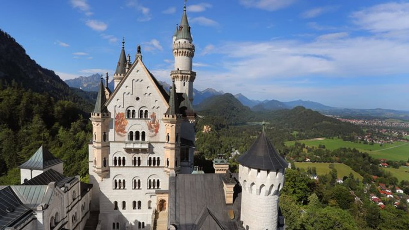 Blick auf das Schloss Neuschwanstein: Bayern hat sich seine bekannteste Sehenswürdigkeit als Marke eintragen lassen.
