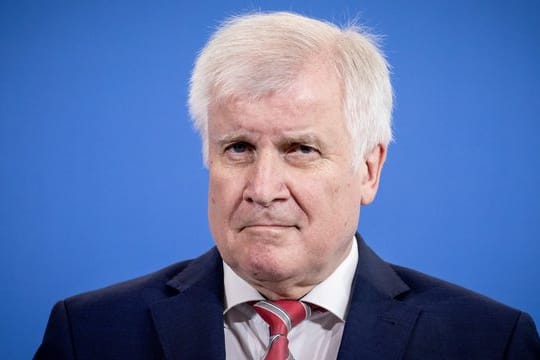 Horst Seehofer am Mittwoch während einer Pressekonferenz in Berlin.
