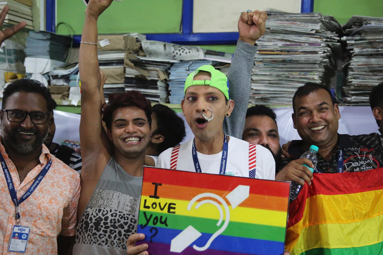 Mitglieder der LGBT-Gemeinschaft: Zahlreiche Menschen haben nach der Gesetzesverkündigung auf den Straßen Indiens gefeiert.