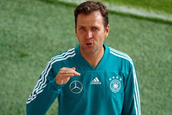 Seine „Mannschaft“ soll wieder mehr Fan-Nähe zeigen: DFB-Teammanager Oliver Bierhoff.