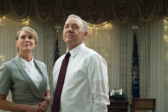 Claire Underwood (Robin Wright) weint ihrem Mann (Kevin Spacey) in der finalen Staffel keine Träne nach.