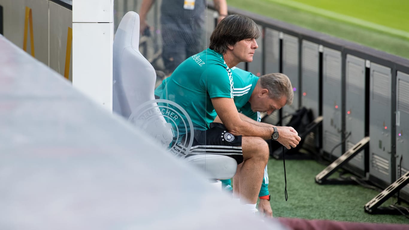 Bundestrainer Joachim Löw beim Abschlusstraining der Nationalmannschaft. Drei neue Spieler hat er mit Schulz, Havertz und Kehrer in den Kader berufen, nun will er auch im Mannschaftsrat umbauen.